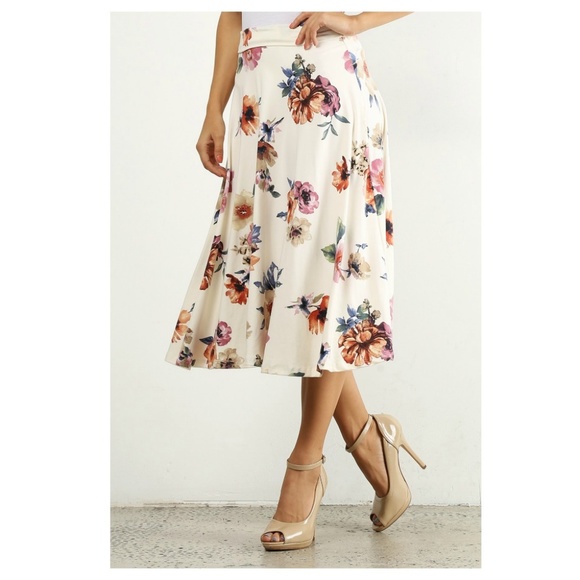 IVORY FLORAL MIDI SKIRT - Picture 2 of 3